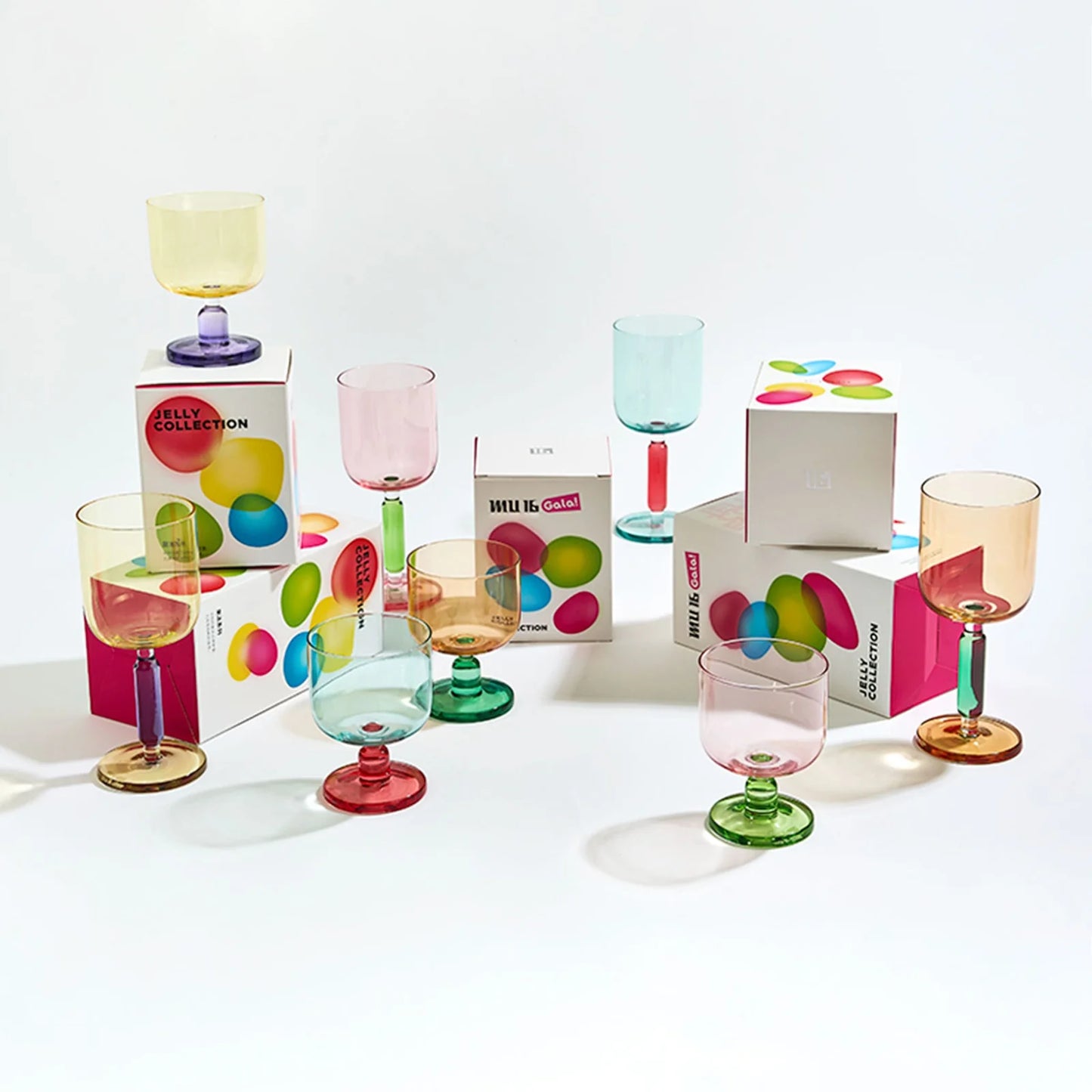 Jelly Tall Goblet-A colorful glass inspired by the softness and glow of fruit jelly